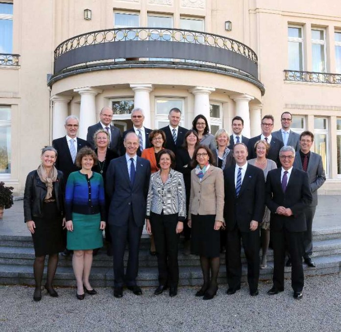 Treffen sich zum jährlichen, wirtschaftlichen Meinungsaustausch: Der Vorstand der BASF SE und die Ministerpräsidentin von Rheinland-Pfalz Malu Dreyer